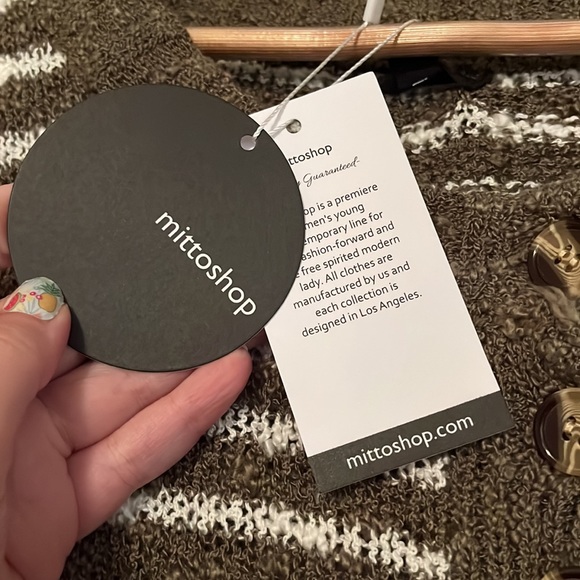 Women’s Sweater Perfect For Fall Size L NWT - Picture 6 of 8